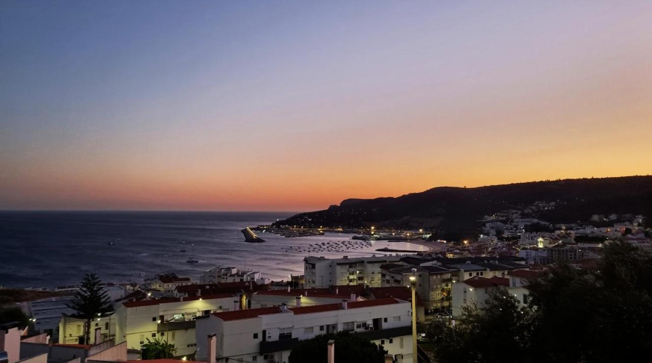 Sesimbra Sun&Sea - Beachfront Apartment! Экстерьер фото